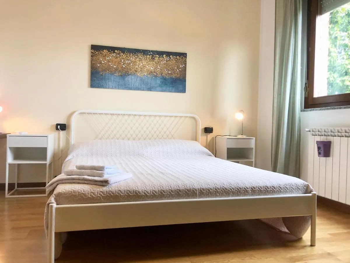 Monica Casa Vacanza 布斯托阿西齐奥 0*,